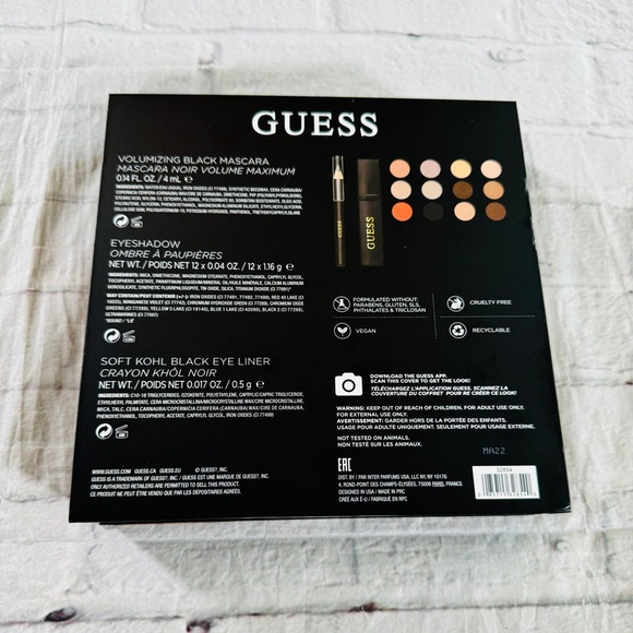 Guess Eye Nude Look Book NWT - Picture 10 of 10